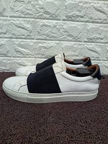 Uk8 Givenchy Slip-On Sneakers