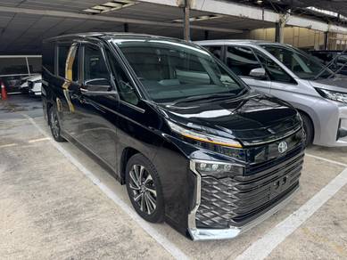 2022 Toyota Voxy S-Z