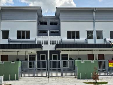 Townhouse For Sale in Pulau Indah (Pulau Lumut),SGR