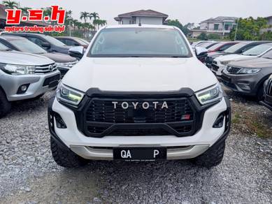 Toyota Hilux DOUBLE CAB 2.4V (AT) 4X4 in Kuching, SWK