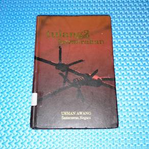 Tulang-Tulang Berserakan by Usman Awang [Hardcover