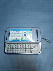 Nokia C6