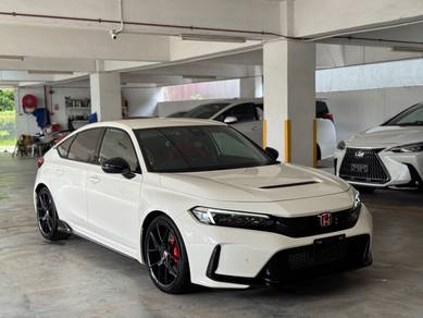 Honda Civic TYPE R in Desa Petaling, KUL