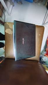 Laptop lama untuk dilepaskan