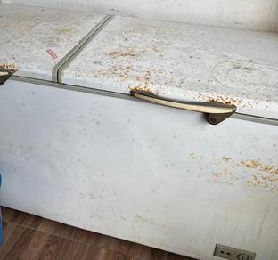 Peti Ais Berjaya 2 pintu masih elok
