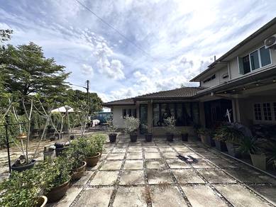 Semi-Detached House For Sale in Kuching,SWK
