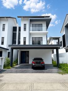 Semi-Detached House For Rent in Ampang,SGR