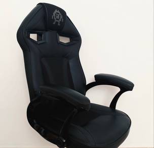 Gaming Chair (Press Start)
