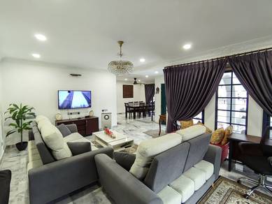 Semi-Detached House For Sale in Shah Alam,SGR
