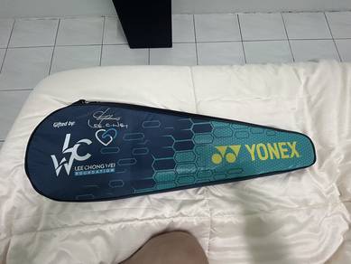Yonex