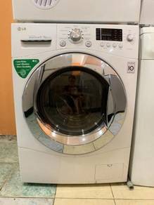 LG washer dryer 2 in 1 combo machine Front Load 9k