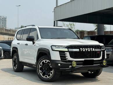 Toyota Land Cruiser GR SPORT in Puchong, SGR