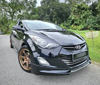 Hyundai Elantra PREMIUM in Cheras, SGR