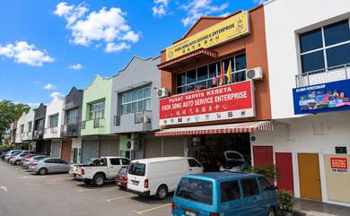 Shop lot For Sale in Seri Kembangan,SGR