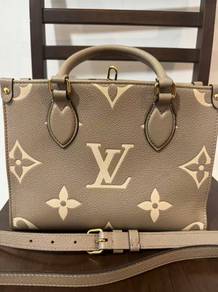 Authentic taupe pebbled leather tote bag with crea