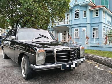 Mercedes Benz 200 in Georgetown, PNG