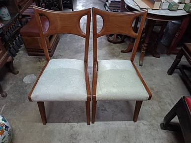 Used Wooden Chairs (Pair) 二手木椅一对