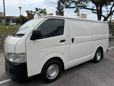 Toyota Hiace in Puchong, SGR