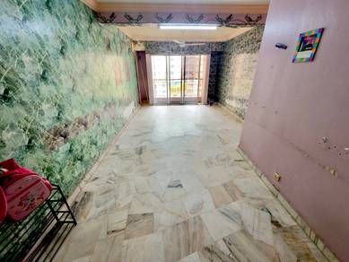 Apartment For Sale in Vista Lavender