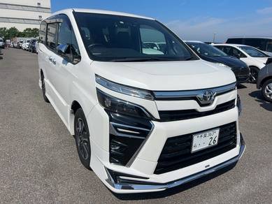Toyota Voxy ZS KIRAMEKI III in Glenmarie, SGR