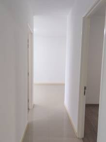 Condominium For Rent in Scenaria North Kiara