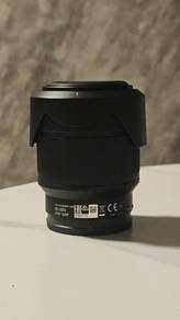 Sony a6400 (Like New) + 2 Lenses