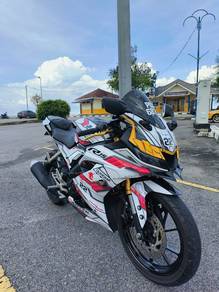 Yamaha R15