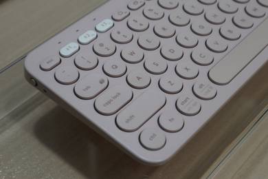 Logitech K380 Wireless Bluetooth Pink keyboard π