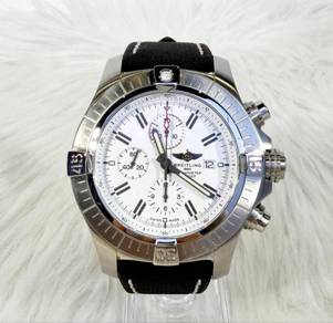 Breitling Super Avenger Chronograph A133751A1A1X2