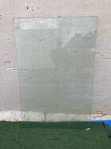 YA39Y    Papan Kaca 100 * 150 cm 8mm Clear Glass