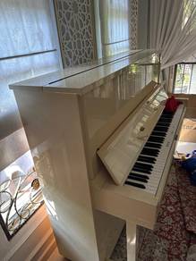 Wanger and kawai piano togther