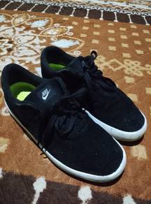Kasut Nike