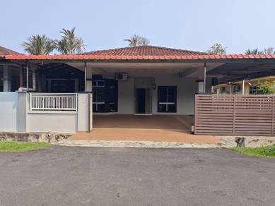 Semi-Detached House For Sale in Bukit Rambai,MLK