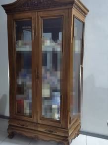 Almari Jati