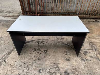 5x2.5ft Meja Office Table Computer Desk Writing St