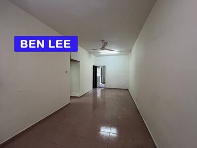 Condominium For Sale in Bukit Saujana