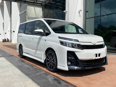 Toyota Voxy ZS KIRAMEKI II in Kota Damansara, SGR
