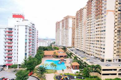 Condominium For Sale in Koi Tropika