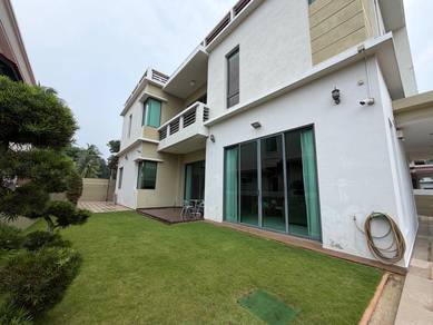 Bungalow House For Sale in Pulau Tikus,PNG