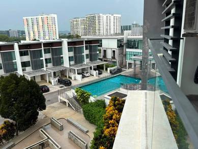 Condominium For Sale in Cristal Serin Residence