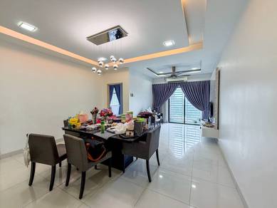 Condominium For Sale in Kristal View