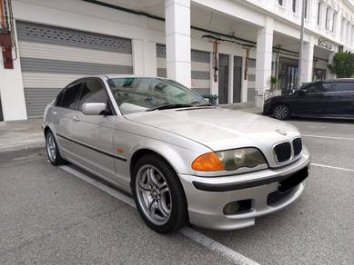 BMW 318i 18i (CBU) in Muar, JHR