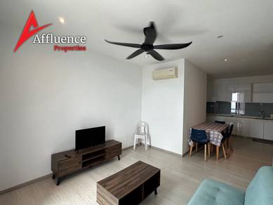 Condominium For Rent in Royal Richmond Gold