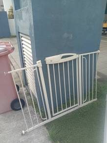 baby gate 