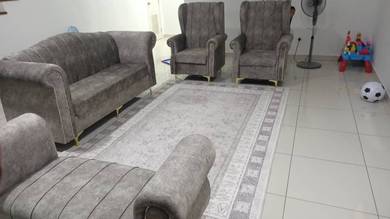 Sofa(Like New)