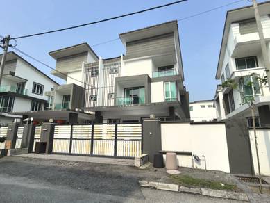 Semi-Detached House For Sale in Ipoh,PRK