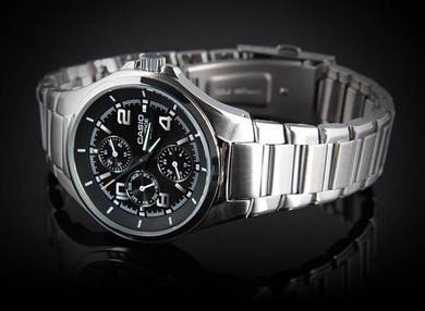 Watch - Casio EDIFICE EF316D-1 - ORIGINAL