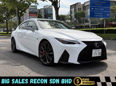 Lexus IS 300 F-SPORT in Puchong, SGR