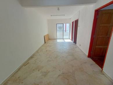 Apartment For Rent in Kota Laksamana Utama Apartment