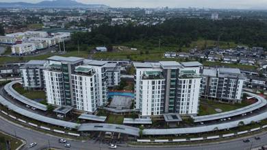 Condominium For Rent in The Park Residence